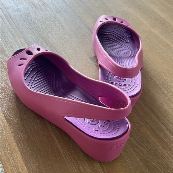 Crocs Women's Pink Slingback Peep-toe Shoes Sz 8 - Picture 3 of 8